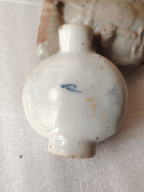 古玩陶瓷人物紋青花鼻煙壺拍賣,當前價格1200元
