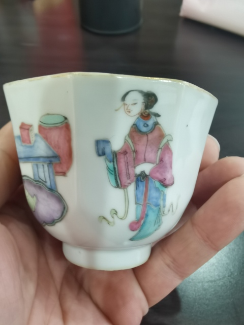 古玩陶瓷粉彩仕女圖八方杯子  一對拍賣，當前價格12000元