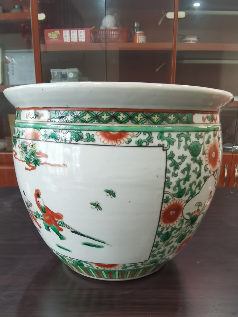 古玩陶瓷五彩開光仕女嬰戲圖卷缸拍賣,當(dāng)前價(jià)格12000元