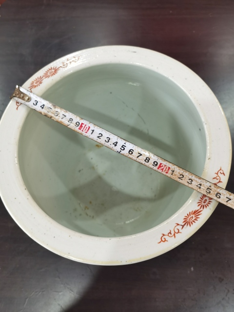古玩陶瓷五彩開光仕女嬰戲圖卷缸拍賣,當(dāng)前價(jià)格12000元