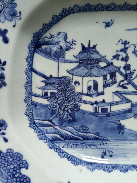 古玩陶瓷青花亭臺樓閣山水紋方盤拍賣,當前價格3200元