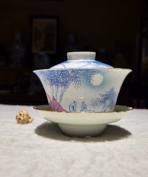 古玩陶瓷民國料彩竹林人物三才蓋杯拍賣,當(dāng)前價(jià)格1980元