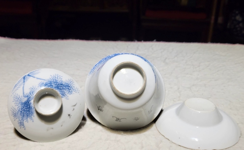 古玩陶瓷民國料彩竹林人物三才蓋杯拍賣,當(dāng)前價(jià)格1980元