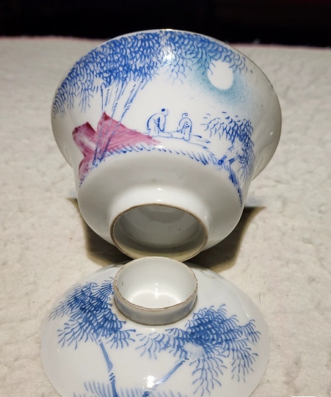 古玩陶瓷民國料彩竹林人物三才蓋杯拍賣,當(dāng)前價(jià)格1980元