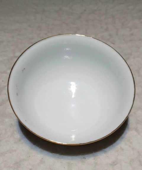 古玩陶瓷民國·梅花紋粉彩碗拍賣，當前價格1200元