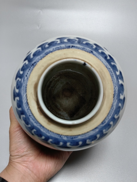 古玩陶瓷康熙·青花花卉紋罐真品鑒賞圖