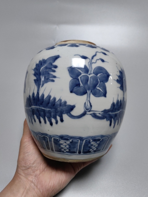 古玩陶瓷康熙·青花花卉紋罐真品鑒賞圖