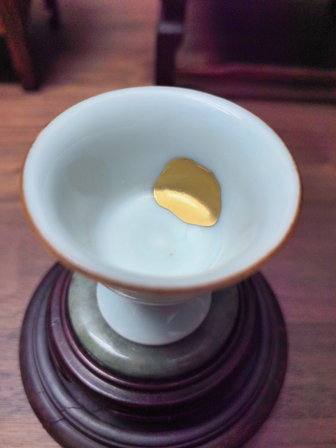 古玩陶瓷康熙粉青釉高足杯拍賣(mài)，當(dāng)前價(jià)格4000元