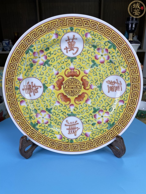 大清光绪年製粉彩山水人物薄胎小碗 小杯 中国美術古董品 大清光绪年制款粉彩碗，Colored bowl made of flour in Guangxu