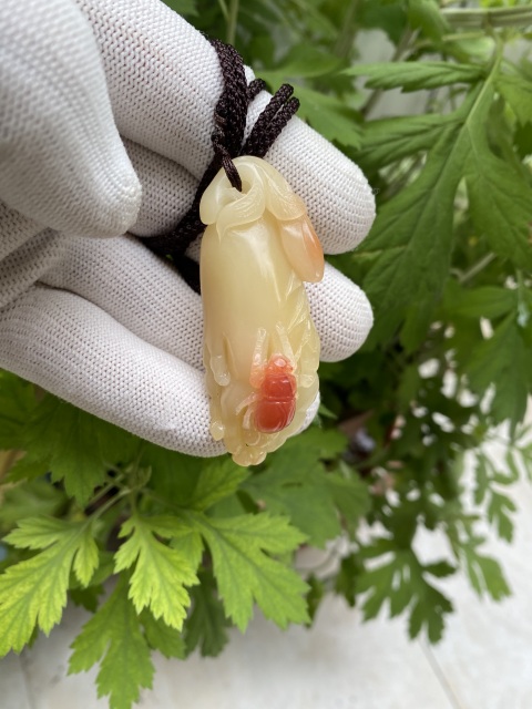 《富甲一方》壽山芙蓉石掛件拍賣，當(dāng)前價(jià)格999元