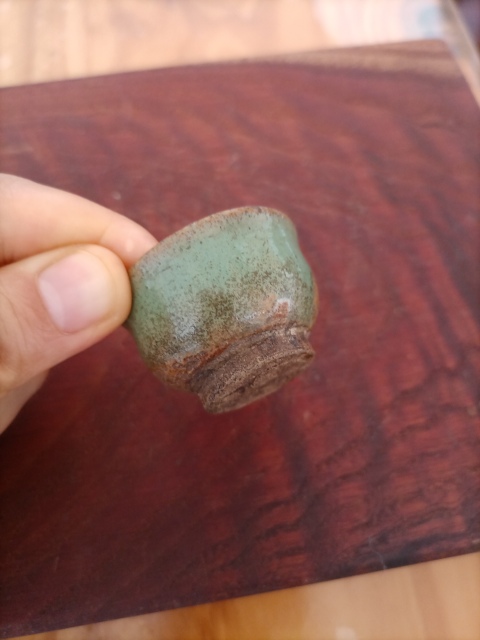 古玩陶瓷明末.綠釉茶杯99元拍賣,當前價格99元
