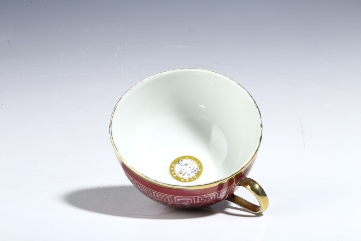 古玩陶瓷民國·胭脂紅留白龍穿花紋咖啡杯一組拍賣，當前價格0元