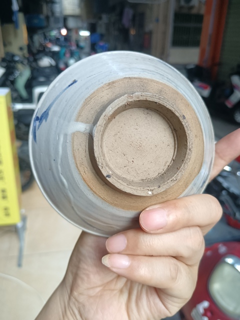 古玩陶瓷【明】龍泉青瓷青花花卉紋唇口碗拍賣，當前價格980元
