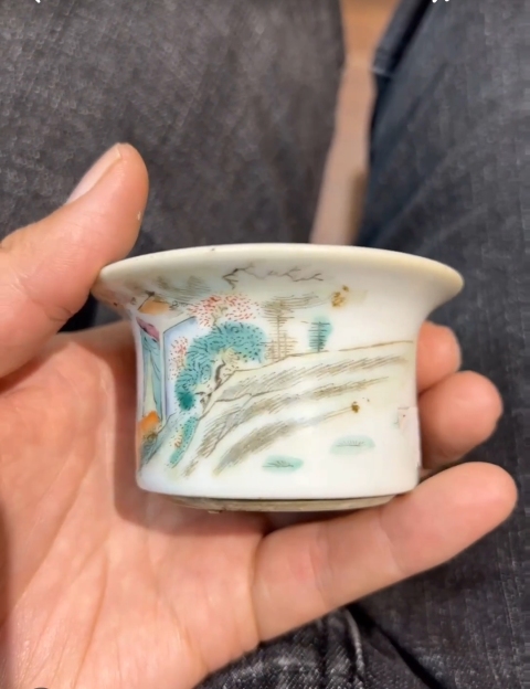 古玩陶瓷粉彩仕女紋撇口杯拍賣,當前價格3000元