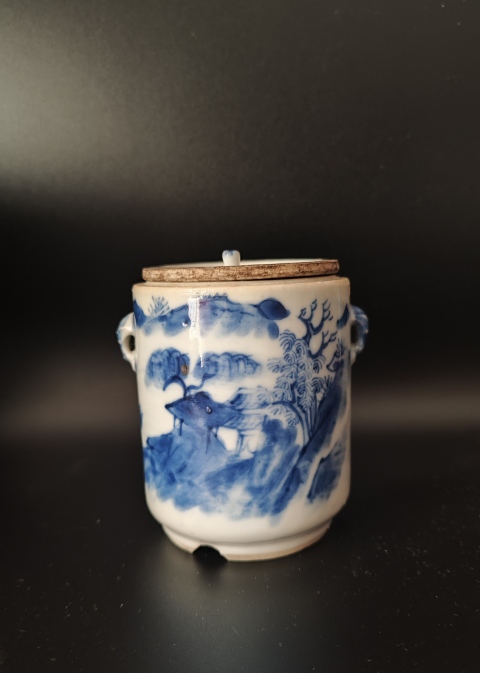 古玩陶瓷清晚期青花山水高士圖蓋盅拍賣,當(dāng)前價(jià)格780元