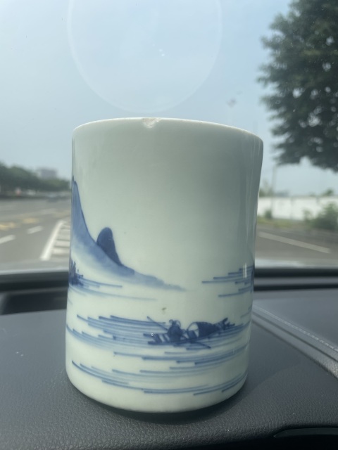 古玩陶瓷康熙山水紋青花筆筒拍賣,當前價格30000元
