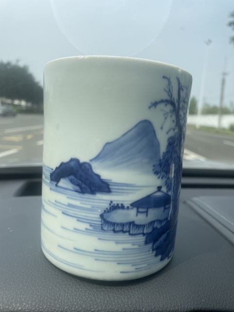 古玩陶瓷康熙山水紋青花筆筒拍賣,當前價格30000元