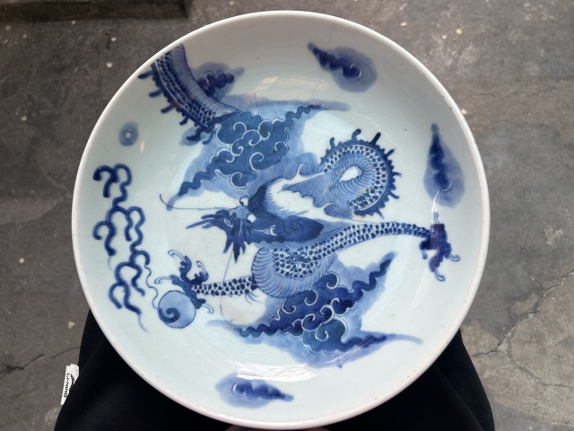 古玩陶瓷雍正過墻龍紋盤拍賣,當前價格6500元