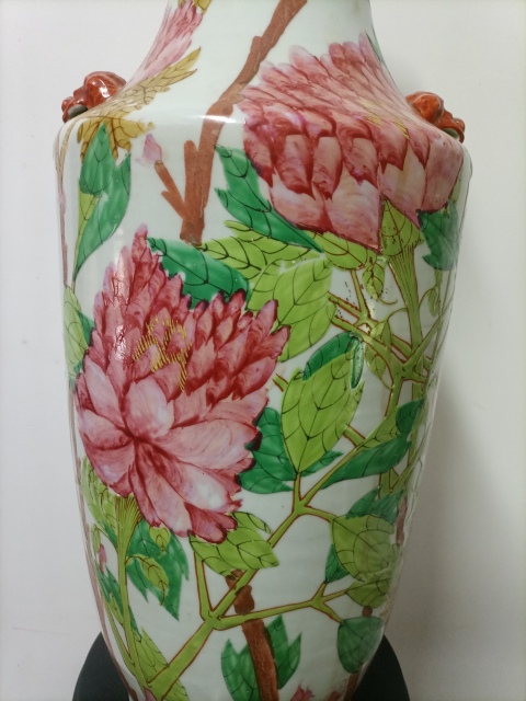 古玩陶瓷花鳥紋瓶拍賣,當(dāng)前價(jià)格5180元