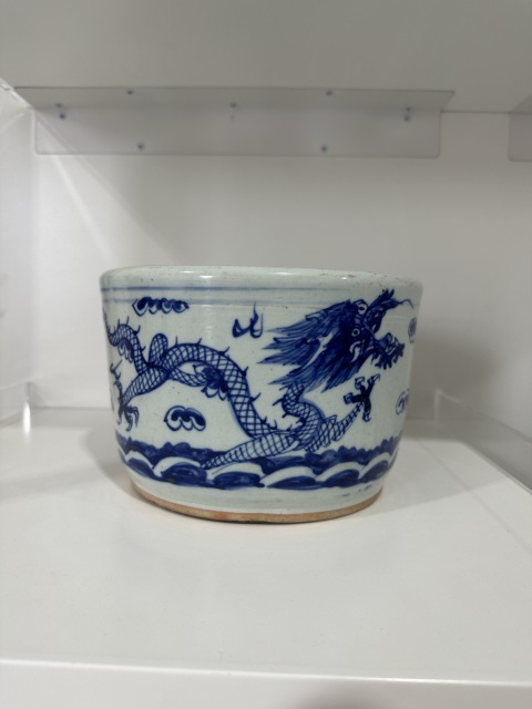 古玩陶瓷龍紋香爐拍賣,當(dāng)前價(jià)格5600元