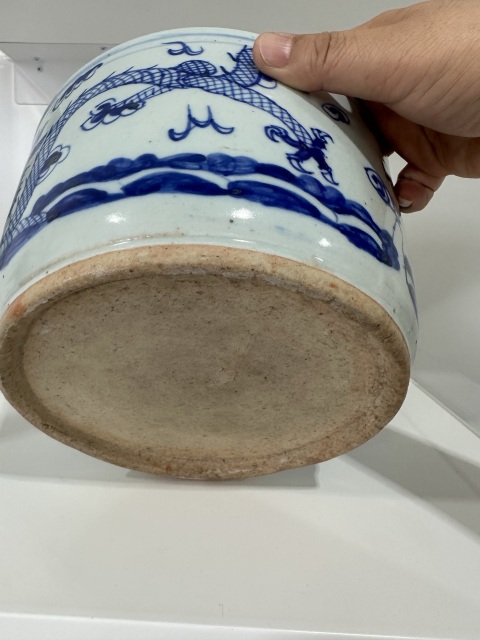 古玩陶瓷龍紋香爐拍賣,當(dāng)前價(jià)格5600元