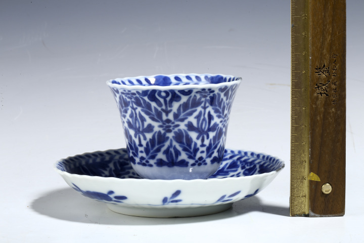 古玩陶瓷清晚·青花花卉紋花口杯碟一套拍賣，當前價格1900元