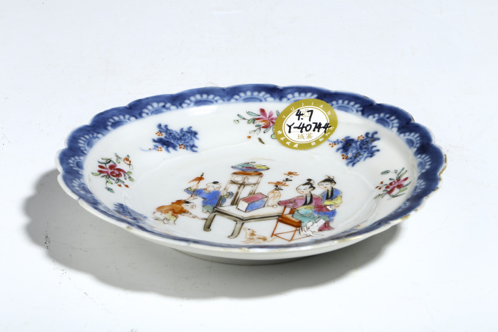 古玩陶瓷清乾隆·青花粉彩教子圖花口小盤拍賣,當前價格1500元