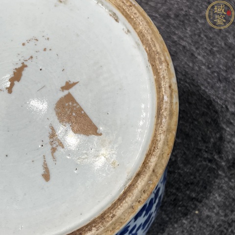 古玩陶瓷清中晚期青花纏枝蓮紋將軍罐拍賣,當(dāng)前價(jià)格3400元