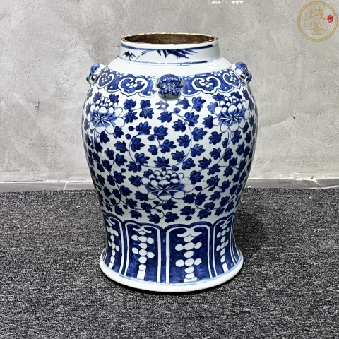 古玩陶瓷清中晚期青花纏枝蓮紋將軍罐拍賣,當(dāng)前價(jià)格3400元