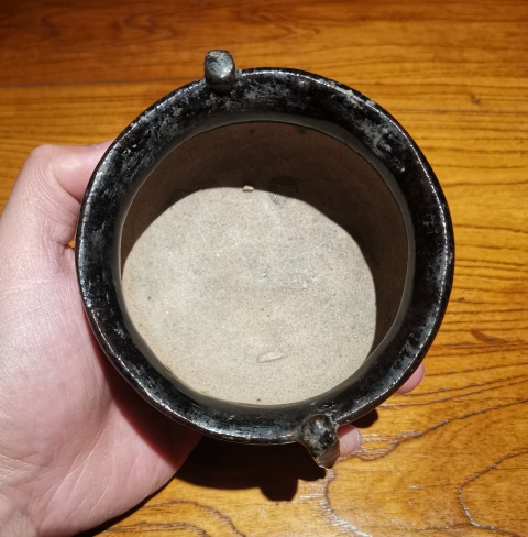 古玩陶瓷元末明初黑釉雙耳三足爐拍賣，當前價格299元