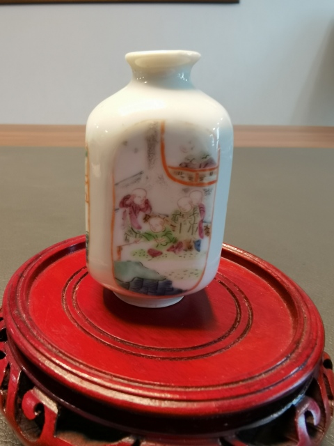 古玩陶瓷粉彩嬰戲圖四方鼻煙壺拍賣,當前價格2680元
