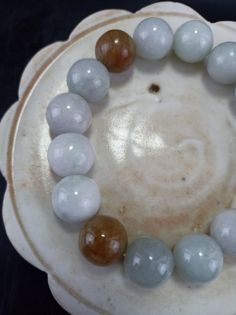 古玩玉器【天然翡翠A貨】翡翠手鏈拍賣，當前價格0元