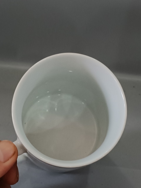 古玩陶瓷墨彩山水茶杯拍賣，當前價格0元