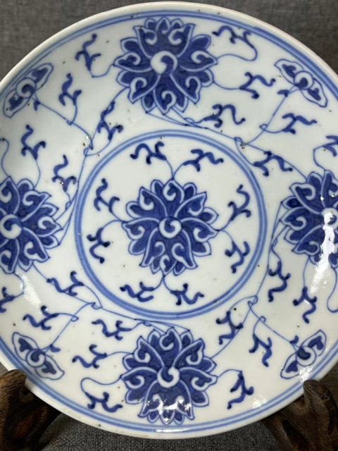 古玩陶瓷大清光緒年制 青花纏枝蓮紋盤拍賣,當前價格3800元