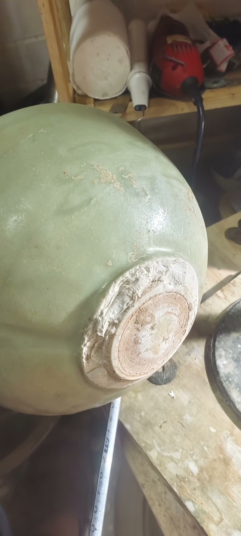 古玩陶瓷龍泉窯印花碗拍賣,當前價格6999元