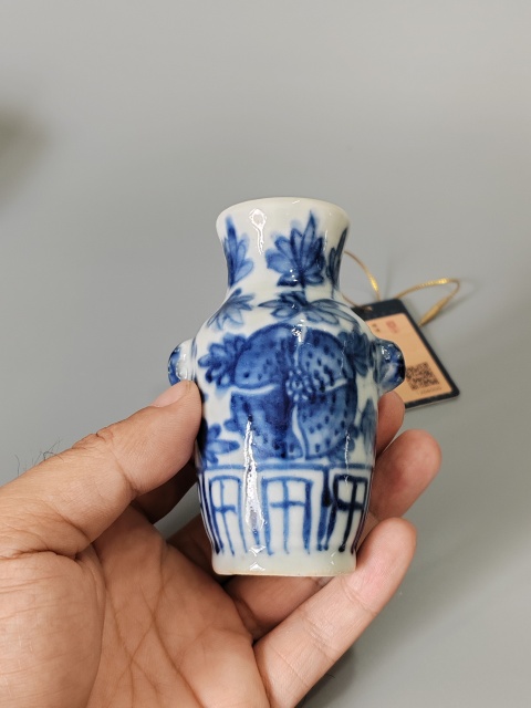 古玩陶瓷清·雙獸耳青花瓶·全品拍賣，當前價格1888元