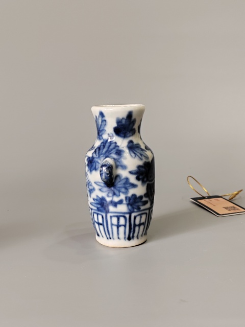 古玩陶瓷清·雙獸耳青花瓶·全品拍賣，當前價格1888元