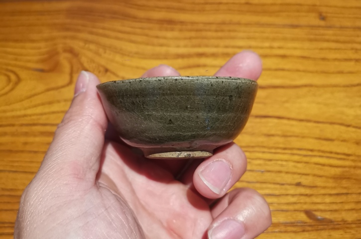 古玩陶瓷宋元青釉盞（茶器）拍賣(mài)，當(dāng)前價(jià)格136元