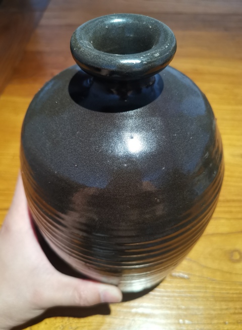 古玩陶瓷明代精品褐釉弦紋梅瓶拍賣,當前價格2800元