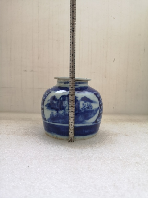 古玩陶瓷青花開光山水人物紋蓋罐拍賣，當(dāng)前價格1500元
