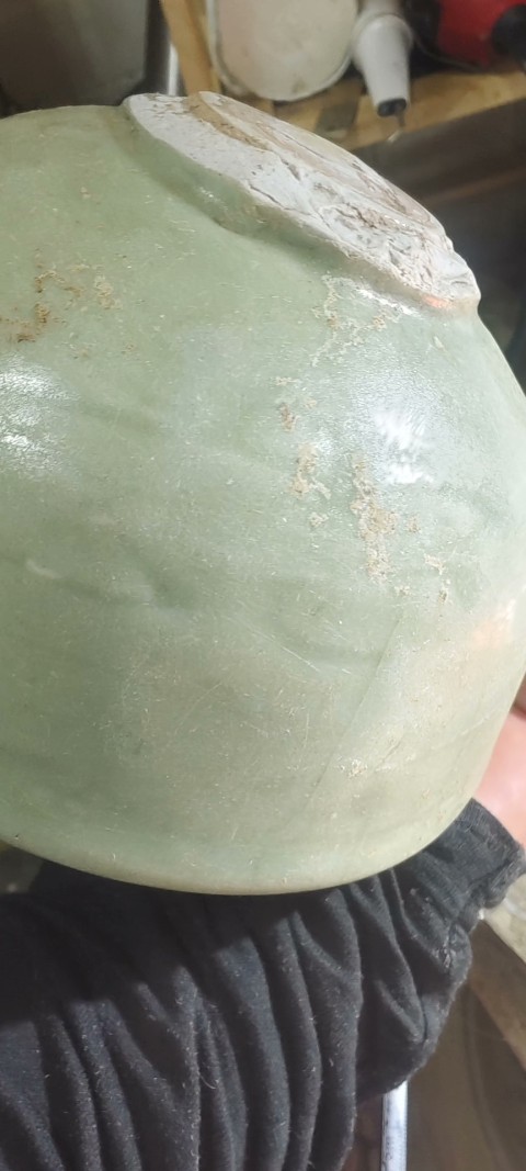 古玩陶瓷龍泉窯印花碗拍賣,當前價格6999元