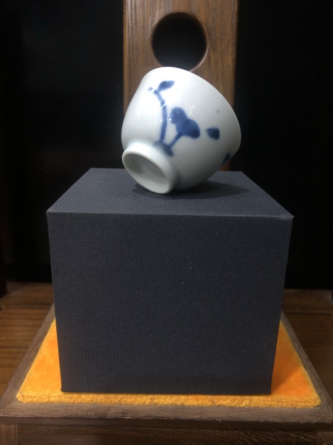 古玩陶瓷(精品主人杯)清-康熙-梅花型-漏彩青花主人杯拍賣,當前價格396元