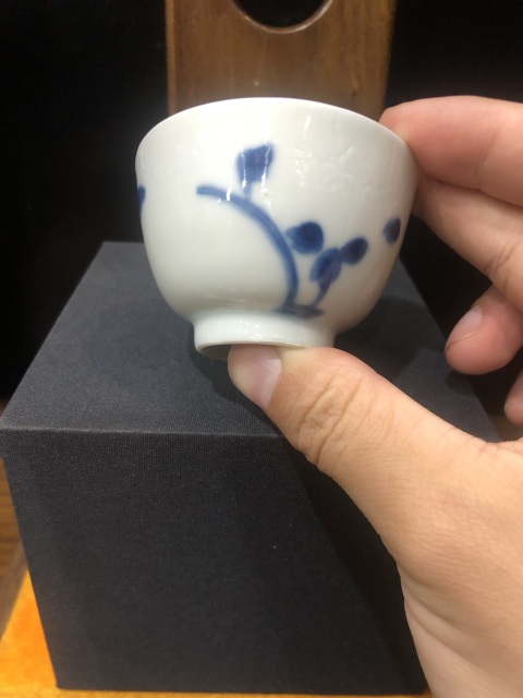 古玩陶瓷(精品主人杯)清-康熙-梅花型-漏彩青花主人杯拍賣,當前價格396元