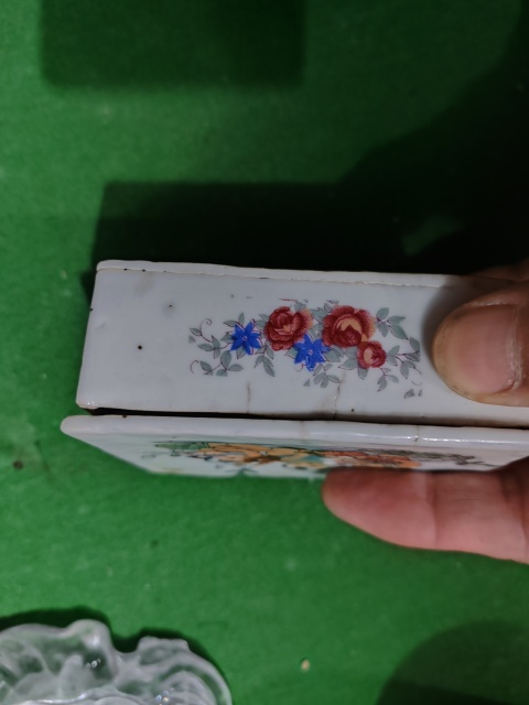 古玩陶瓷嬰戲紋蓋盒拍賣，當前價格886元