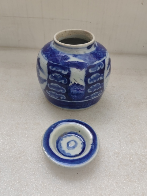 古玩陶瓷青花開光山水人物紋蓋罐拍賣，當(dāng)前價格1500元