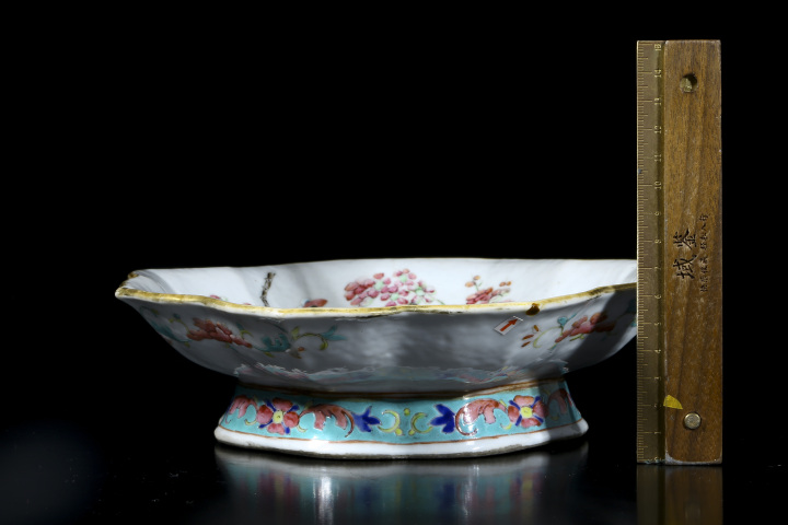 域鉴古玩】清同治·粉彩花鸟纹花口贡盘拍卖价格/图片/值多少钱