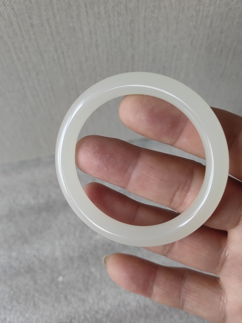 古玩玉器玉鐲子拍賣，當前價格850元