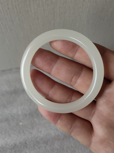 古玩玉器玉鐲子拍賣，當前價格850元