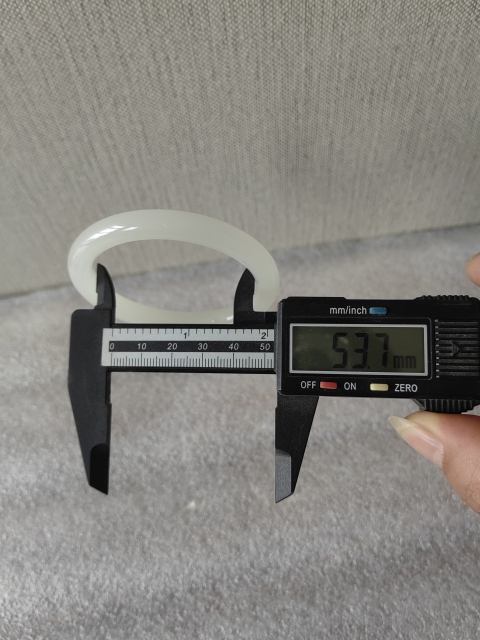 古玩玉器玉鐲子拍賣，當前價格850元