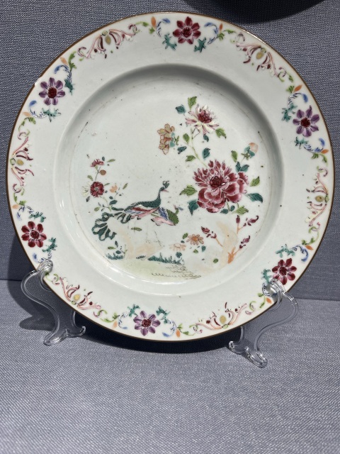 古玩陶瓷一對(duì)孔雀牡丹紋粉彩盤拍賣,當(dāng)前價(jià)格3200元